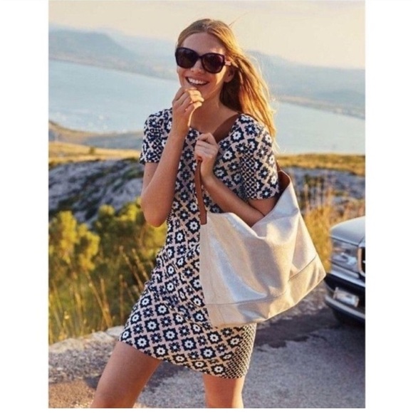 Boden Women's Pippa Floral Shift Knee Length Dress Pockets Navy Blue Peach Sz 12 - Picture 2 of 14